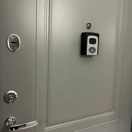 Bonnie&clyde's Hideout Riga